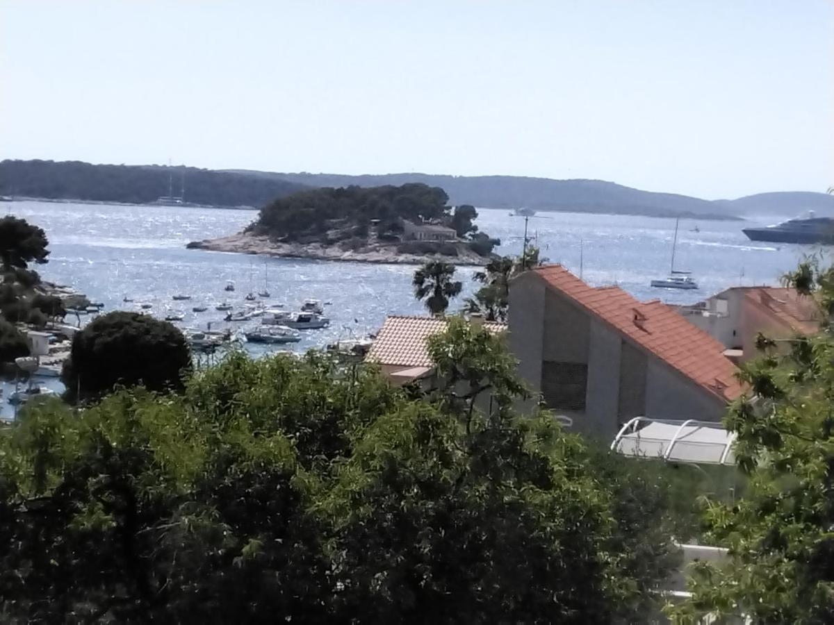 Apartments & Rooms Zlatica Hvar Đảo Hvar Ngoại thất bức ảnh