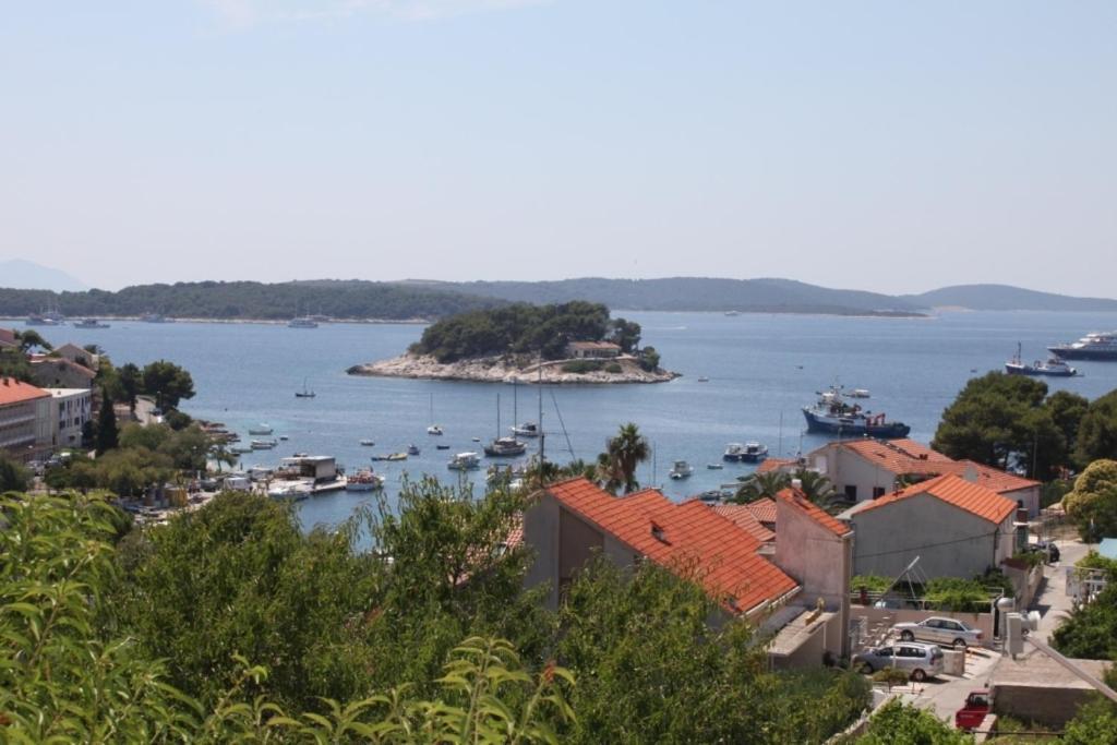 Apartments & Rooms Zlatica Hvar Đảo Hvar Ngoại thất bức ảnh